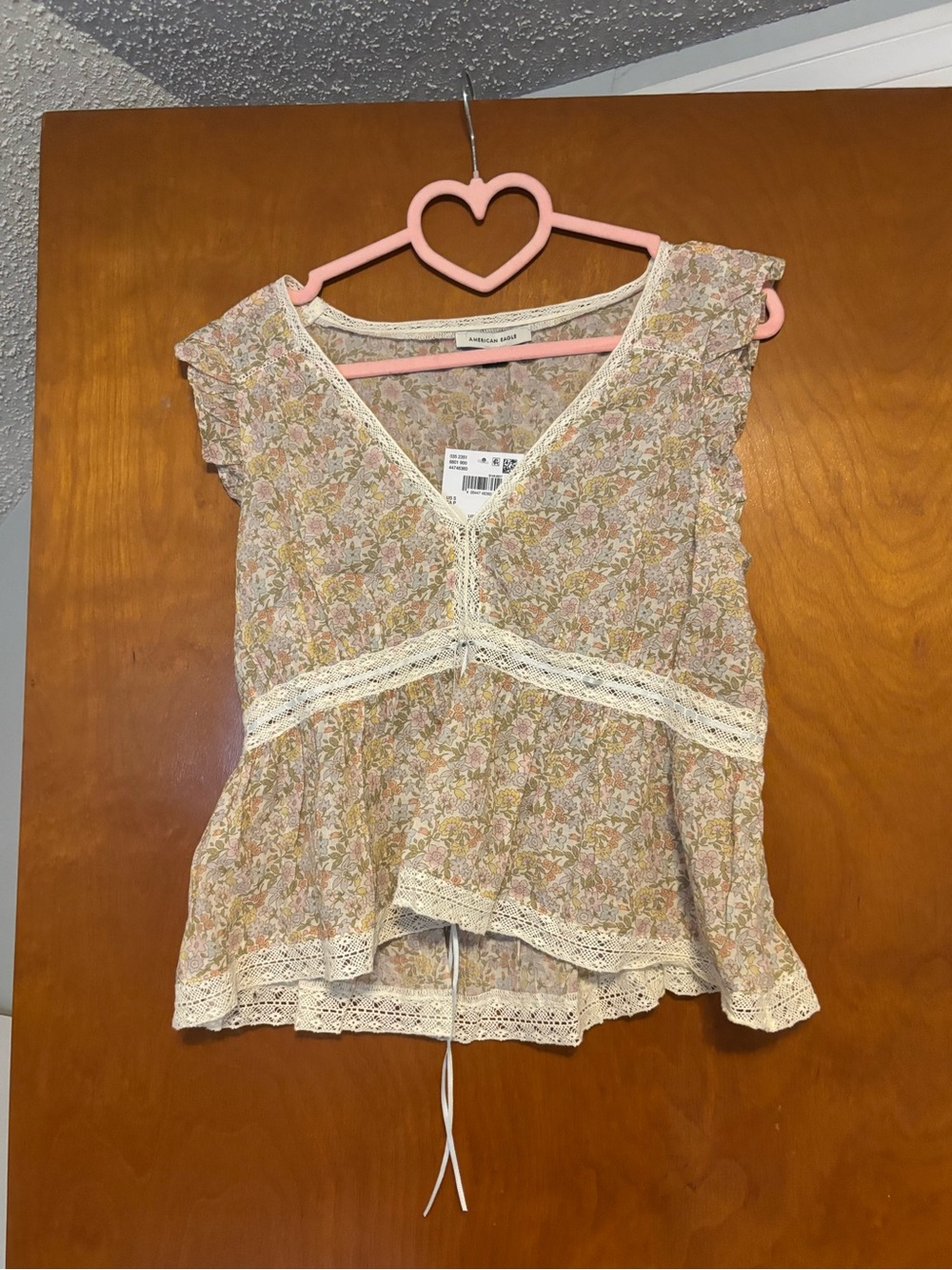 American Eagle Outfitters Pink Floral Lace-Trim Peplum Top